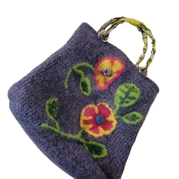 Crochet Floral Handbag 11x10x5 Blue Pearl Handle Hand Crafted - Picture 2 of 6